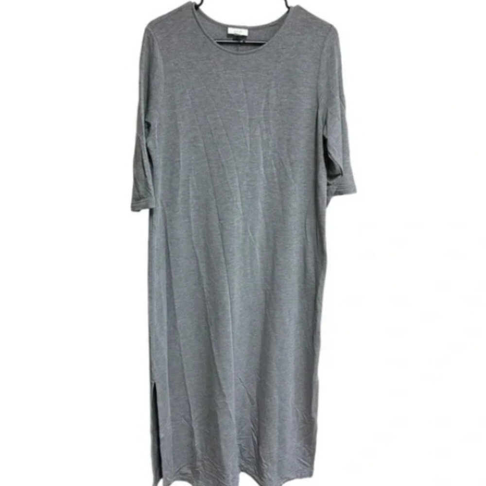 A soft and lightweight long skirt